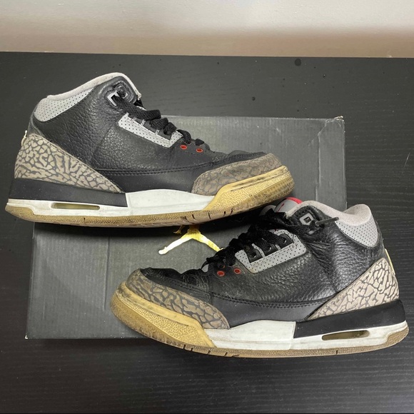 Jordan 3 Retro Black Cement (2018) (GS) 5.5Y - Picture 1 of 8